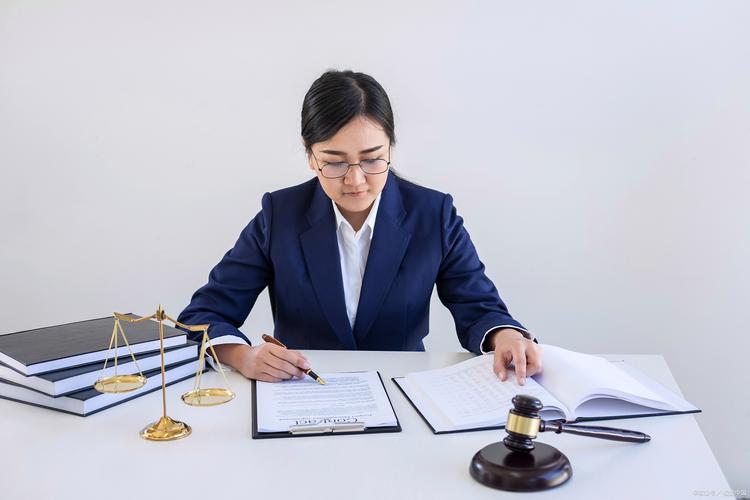 旨在为企业提供专业的财务和税务咨询服务,帮助企业解决其在运营中